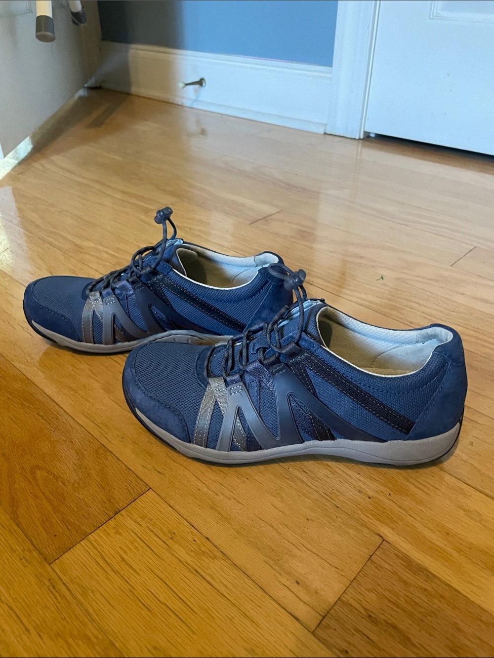 Dansko  Blue Slip-On Athletic Shoes size 37 women/6 1/2 to 7